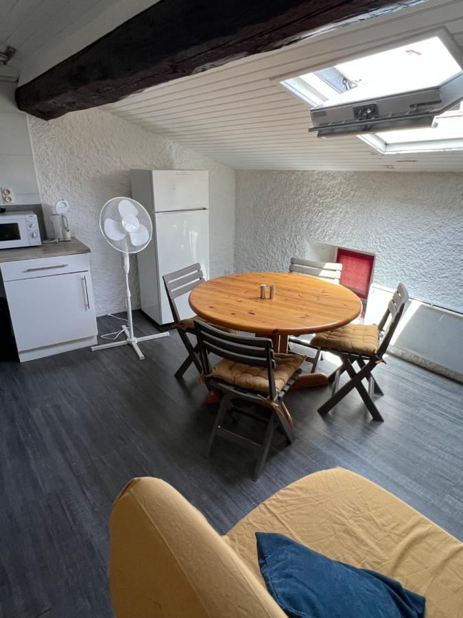 Appartement Au Coeur De Carcassonne Buitenkant foto